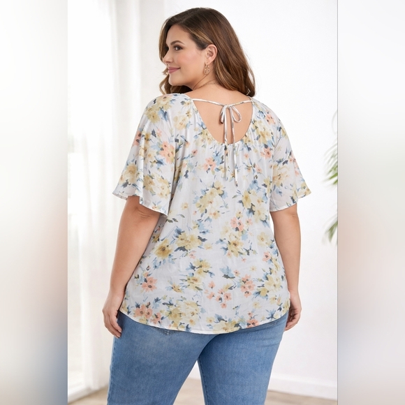 Papermoon Tops - Papermoon Floral Blouse – Size 2X